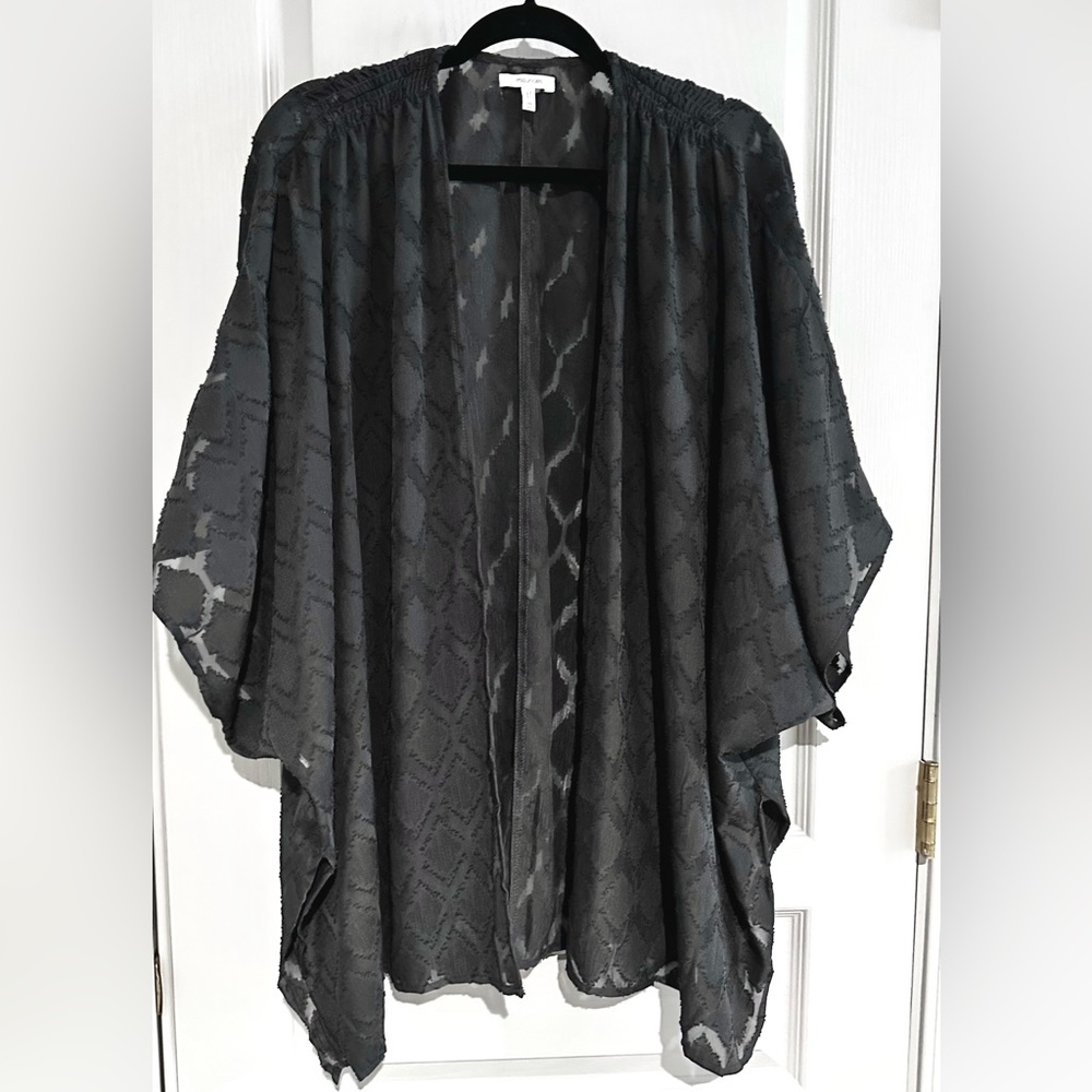 Pretty Open Front Layering top